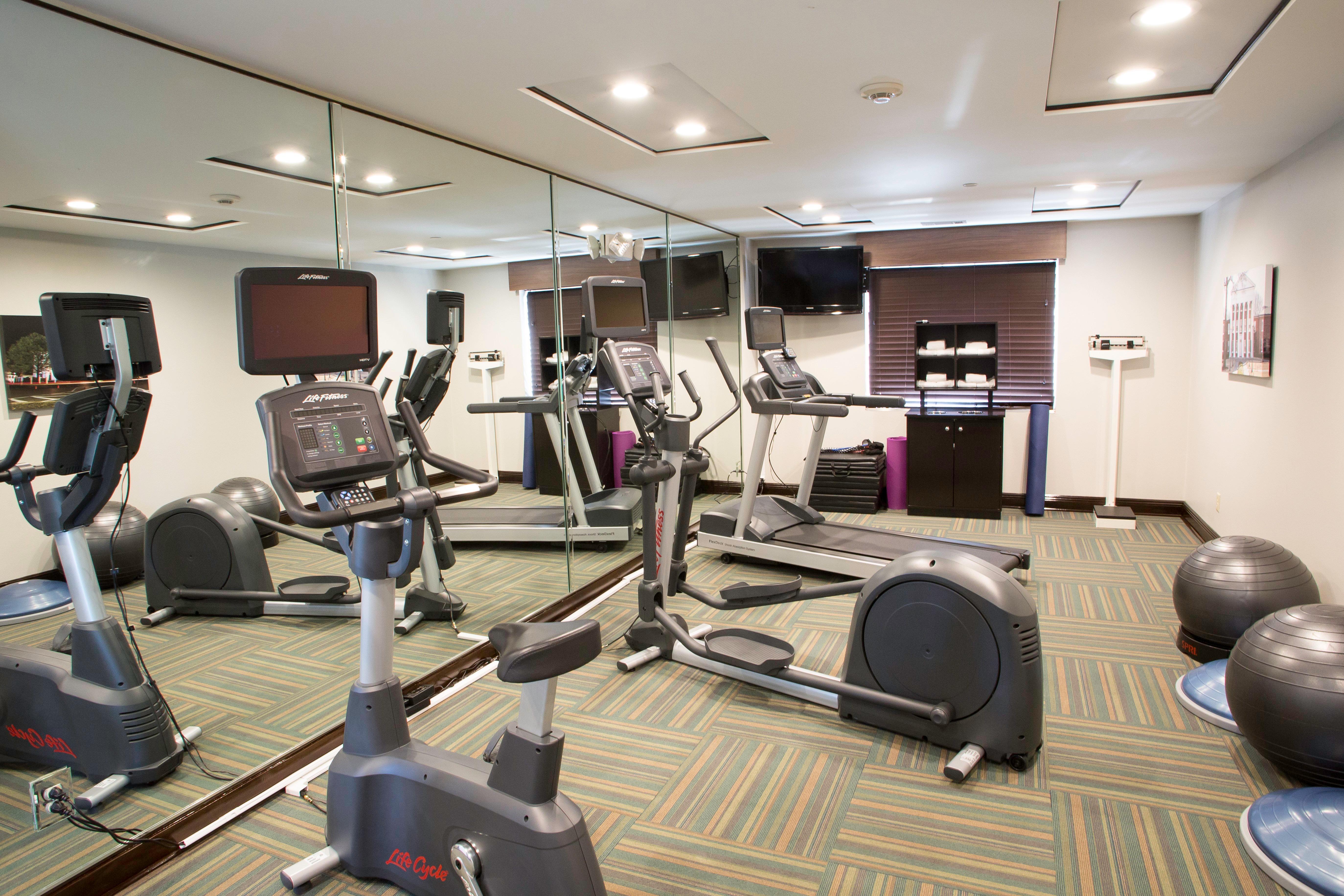 Holiday Inn Express & Suites - Oxford By Ihg Экстерьер фото